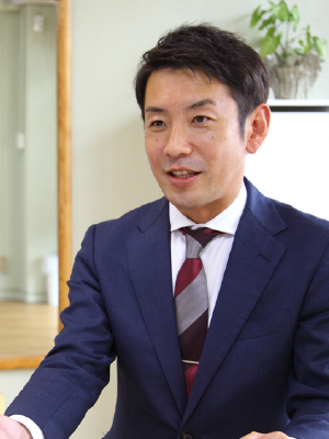 アクティ代表取締役長谷川俊介